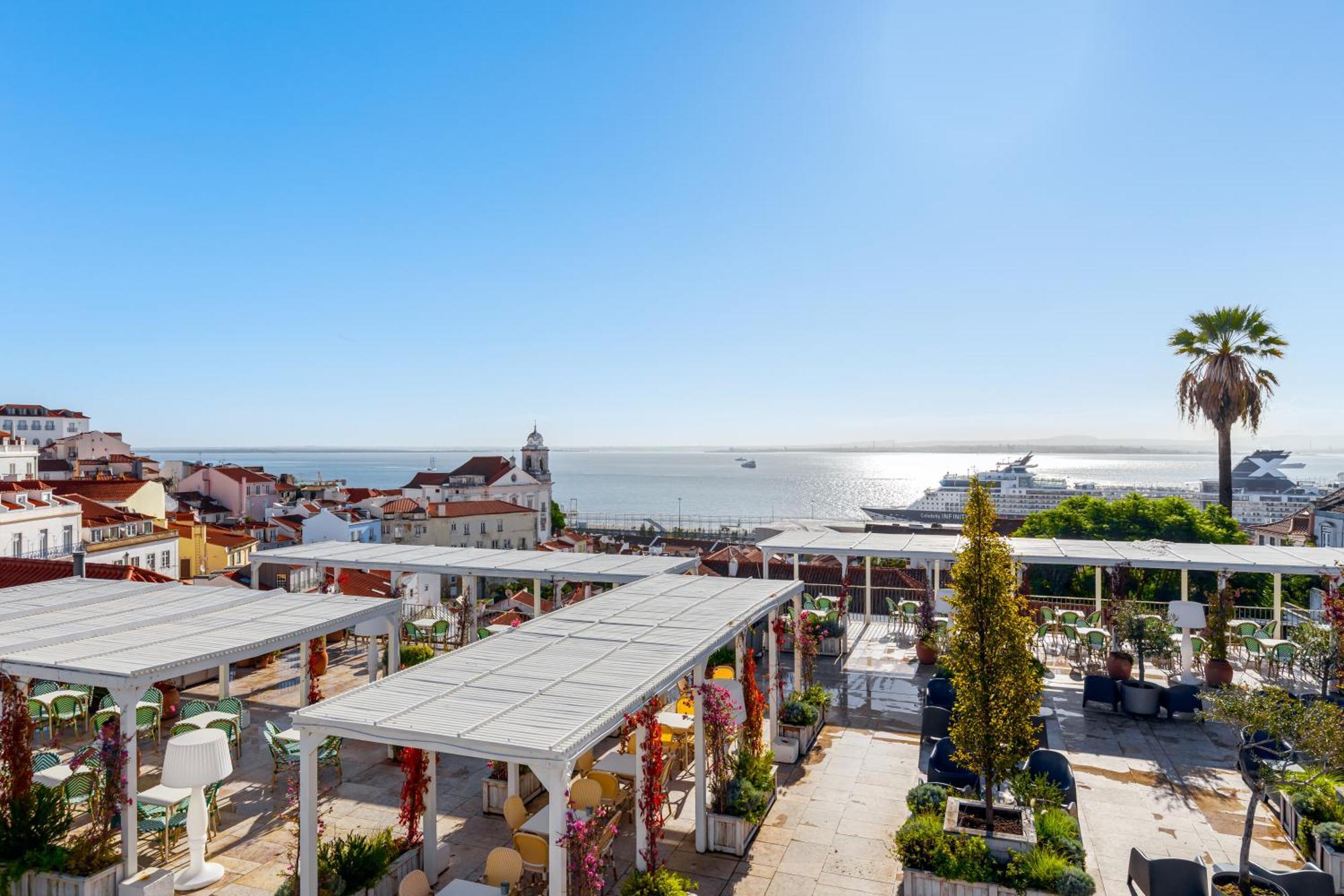 Typical Apartment Alfama-Center Lisbon Luaran gambar