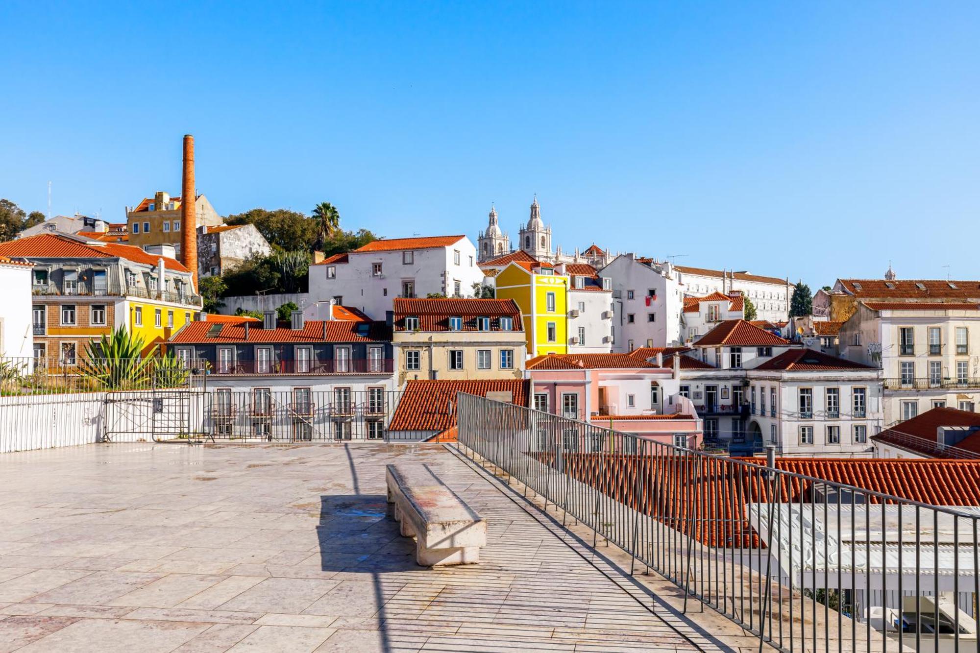 Typical Apartment Alfama-Center Lisbon Luaran gambar