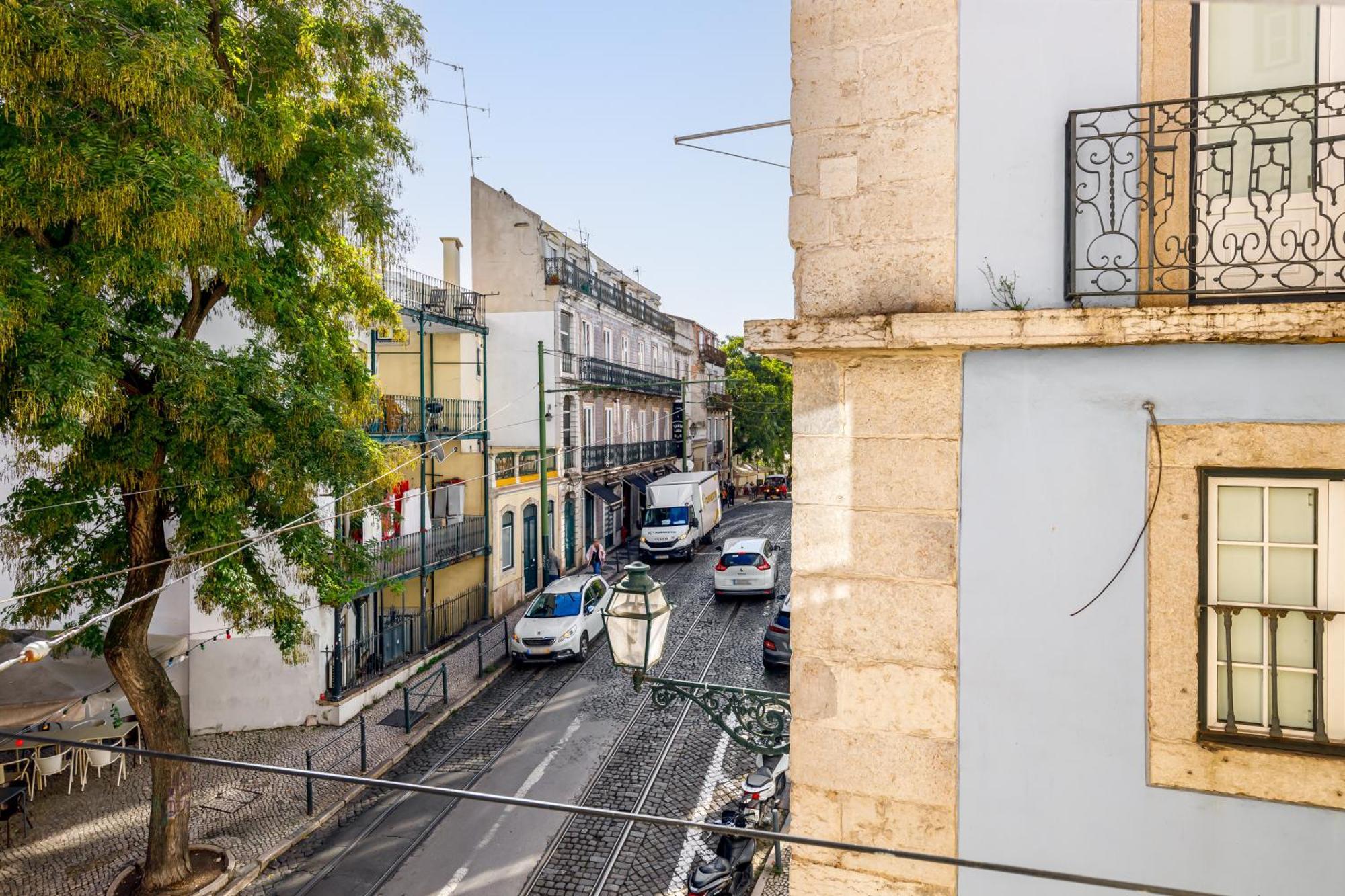 Typical Apartment Alfama-Center Lisbon Luaran gambar